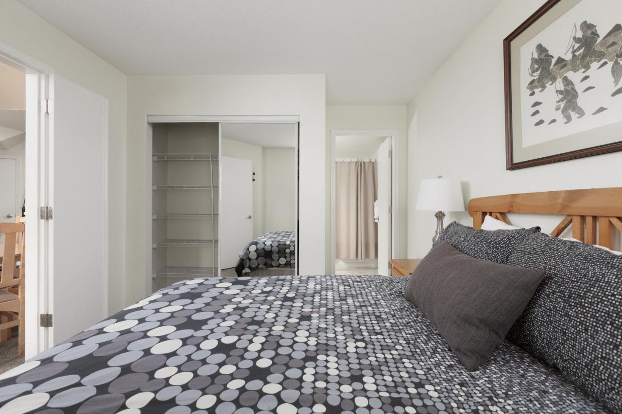 Tyndall Stone Lodge By Cozystay Signature Whistler Extérieur photo