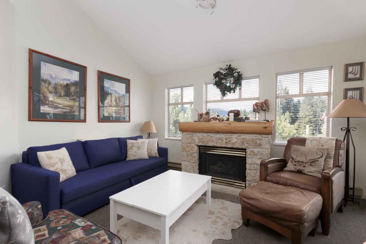 Tyndall Stone Lodge By Cozystay Signature Whistler Extérieur photo