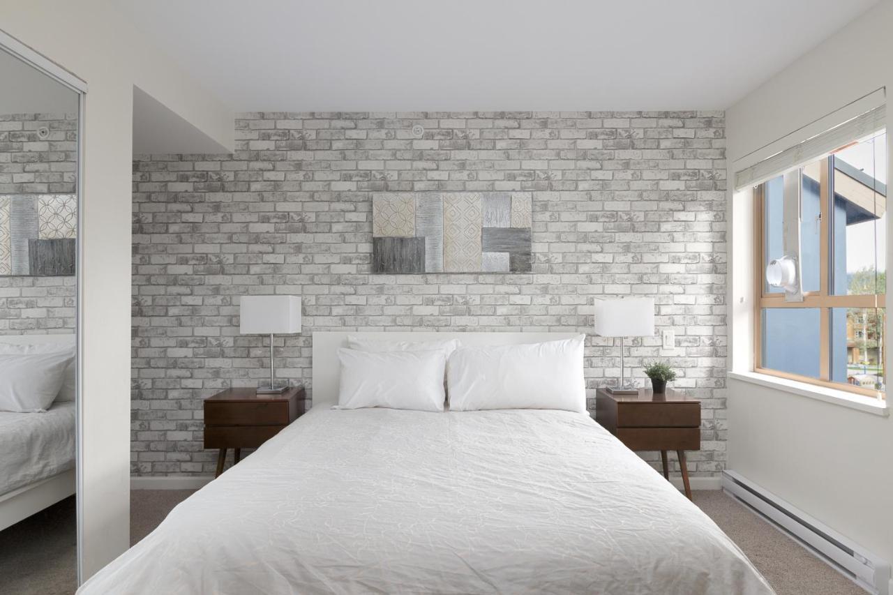 Tyndall Stone Lodge By Cozystay Signature Whistler Extérieur photo