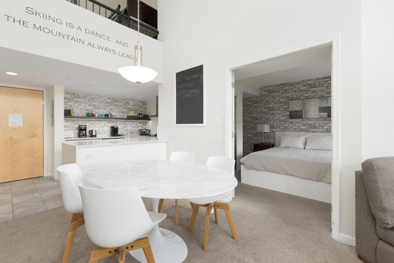 Tyndall Stone Lodge By Cozystay Signature Whistler Extérieur photo