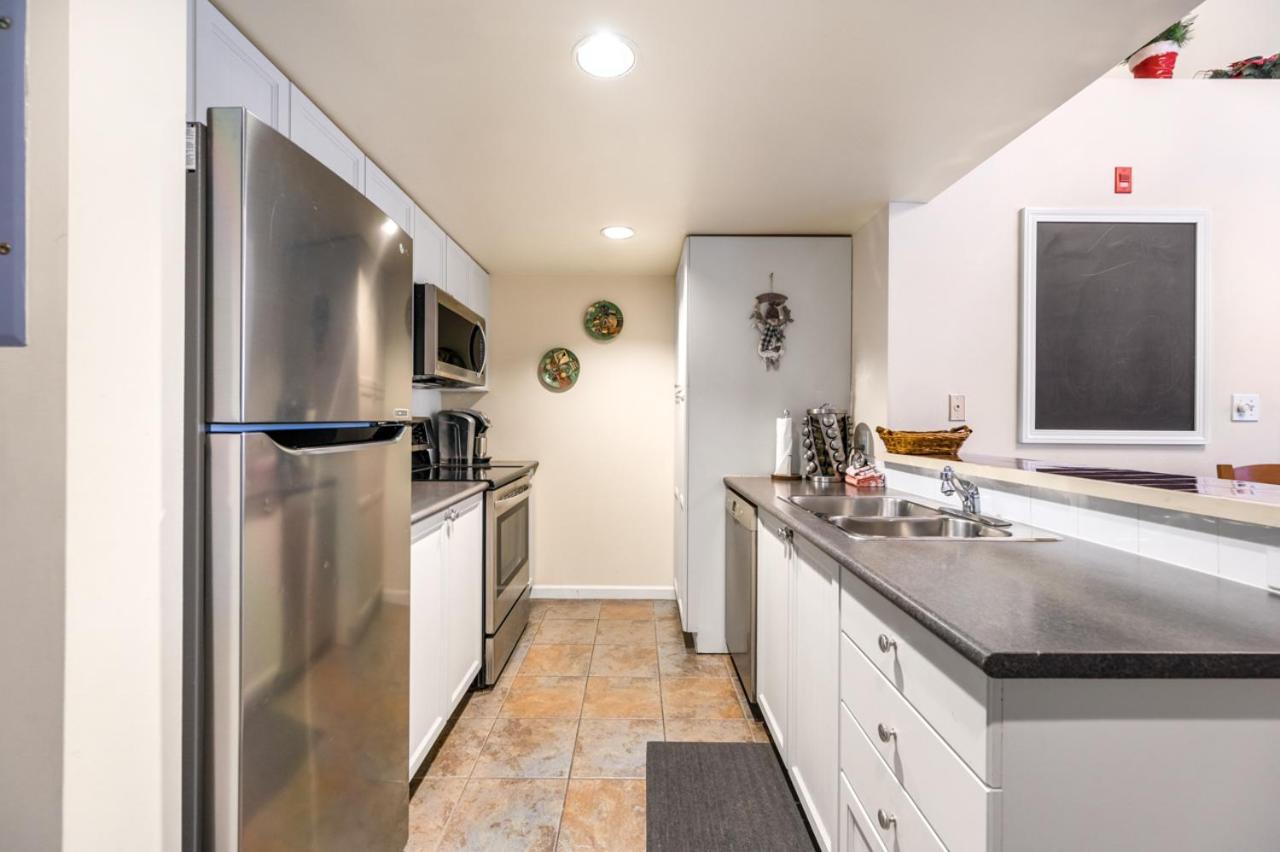 Tyndall Stone Lodge By Cozystay Signature Whistler Extérieur photo
