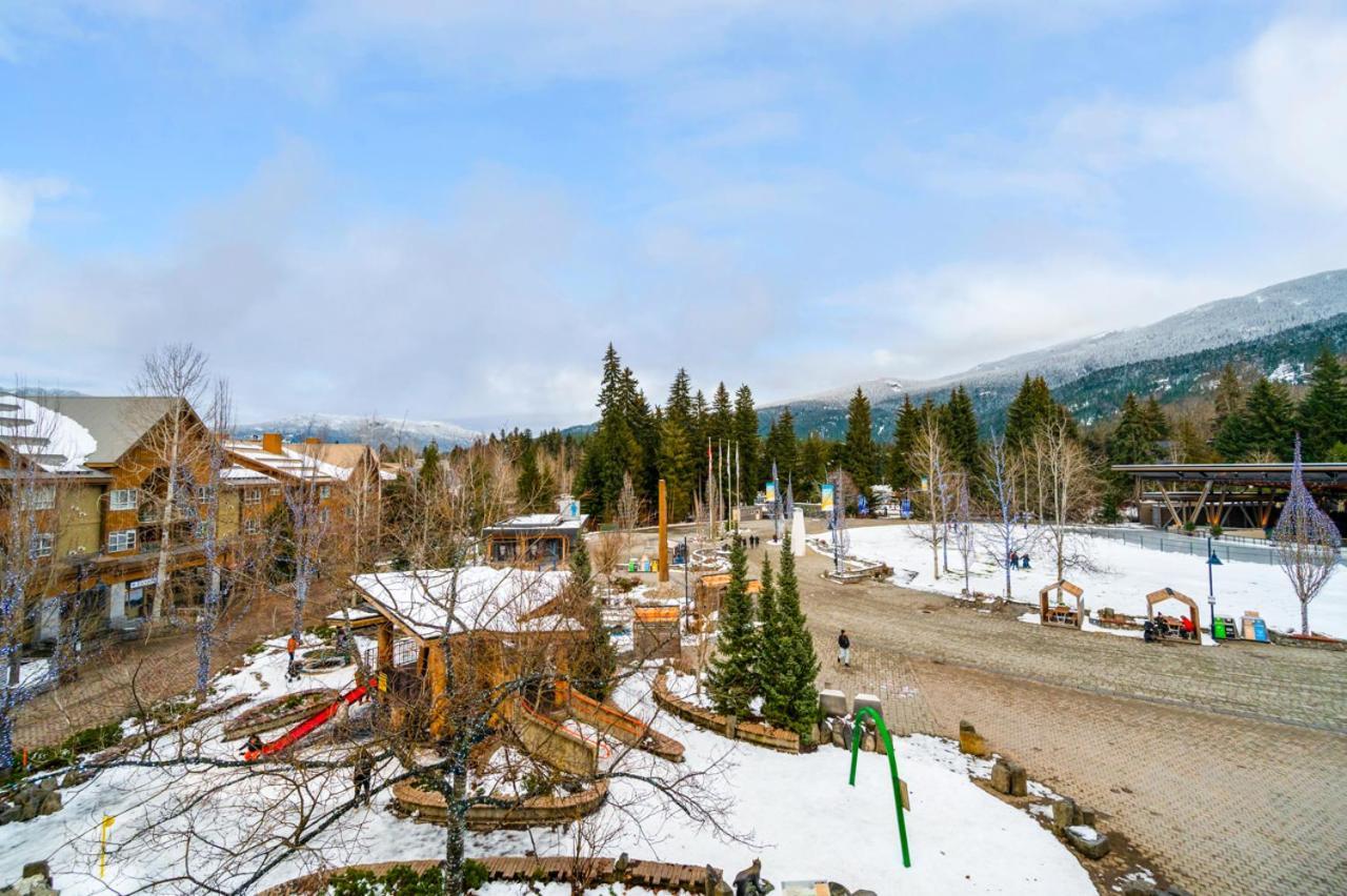 Tyndall Stone Lodge By Cozystay Signature Whistler Extérieur photo